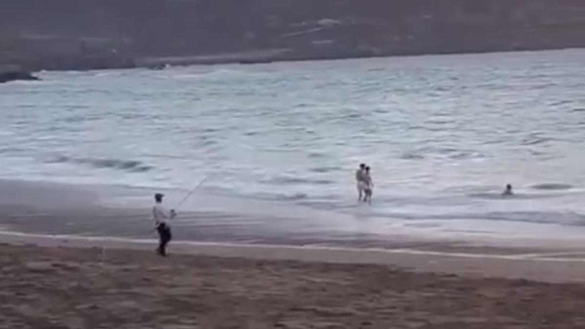Pesca ilegal en Las Canteras