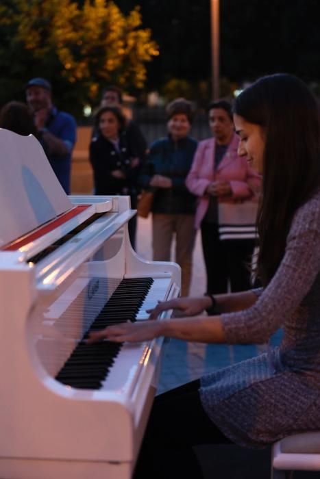 'Pianos en la calle' Paseo Escultor González Moreno