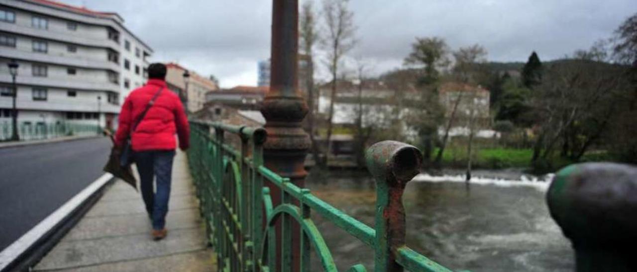 Puente de A Ferrería, en Caldas de Reis. // Noé Parga