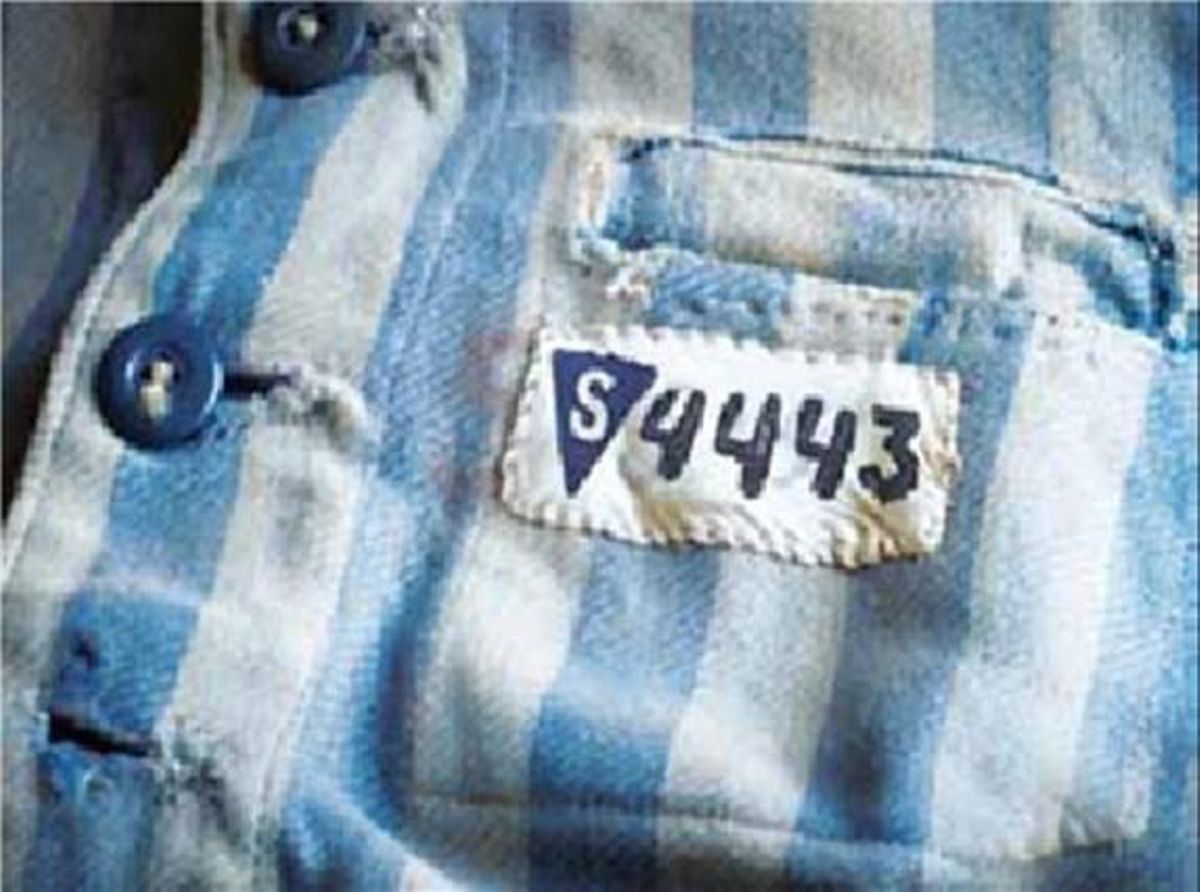 Una de les imatges, amb l’uniforme de presoner, de @deportado4443. Una de les imatges, amb l’uniforme de presoner, de @deportado4443.