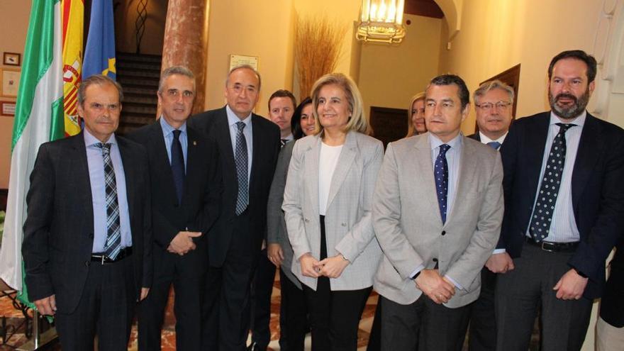 Fátima Bañez participa en el Foro Empresarial Ciudad de Lucena