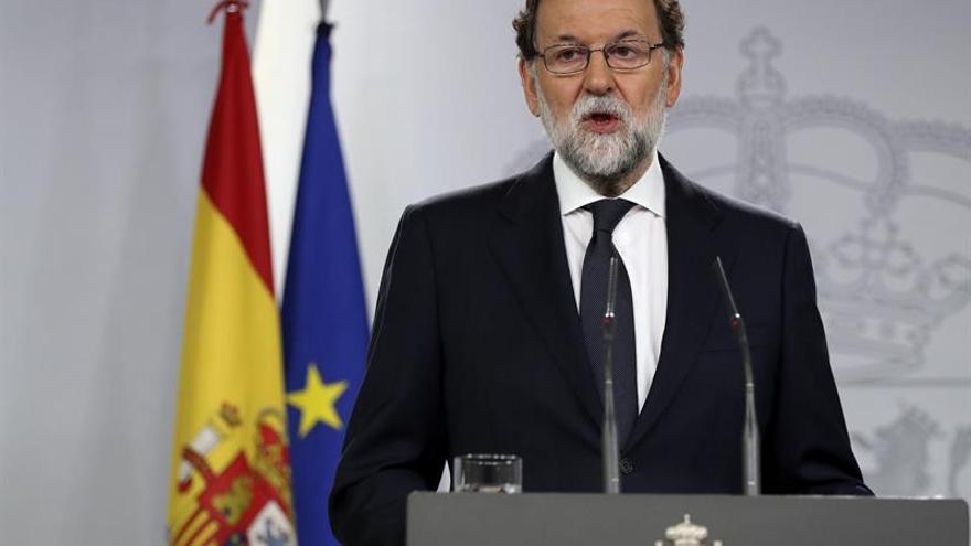 Rajoy avisa a la Generalitat de que está &quot;a tiempo de evitar males mayores&quot;