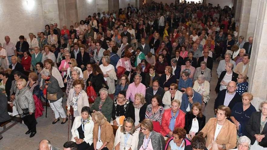 Misa del Rosario en la iglesias de Santo Domingo de A Coruña.