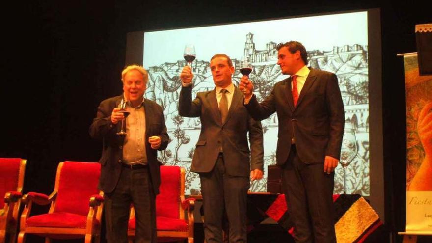 Moyano pide más apoyo para el vino, sector que Del Bien califica de &quot;vital&quot; para la ciudad