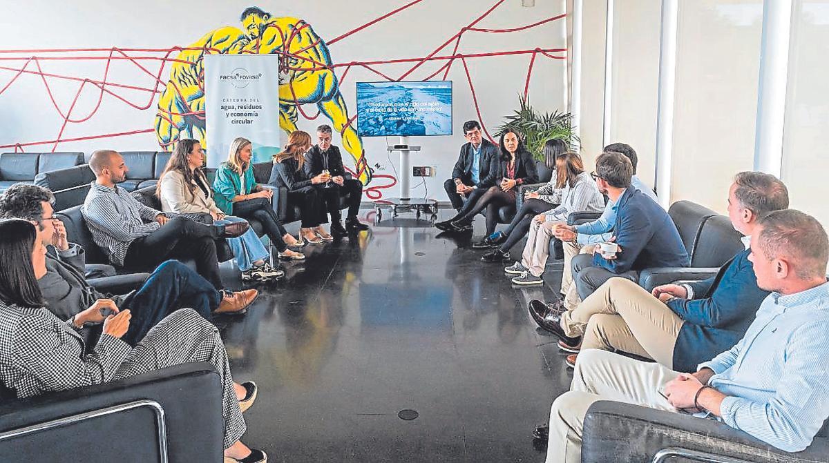 Las cátedras configuran un marco de trabajo compartido en el que participan estudiantes, personal investigador y profesionales del sector.