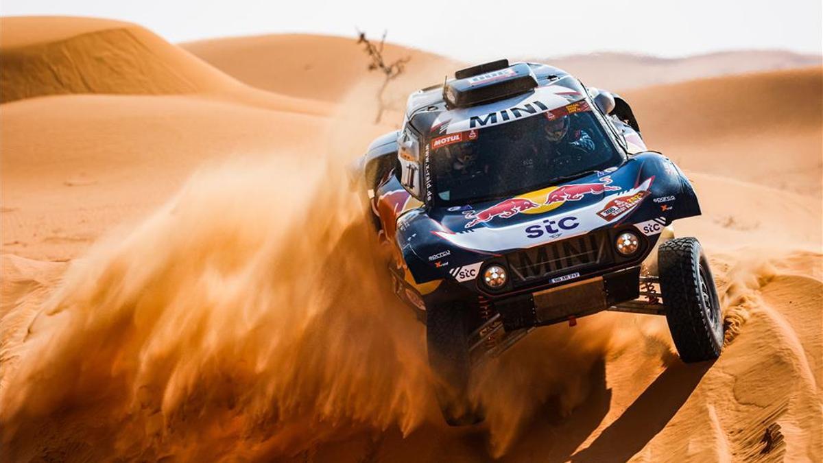 Sainz y Cruz durante la sexta etapa del Dakar