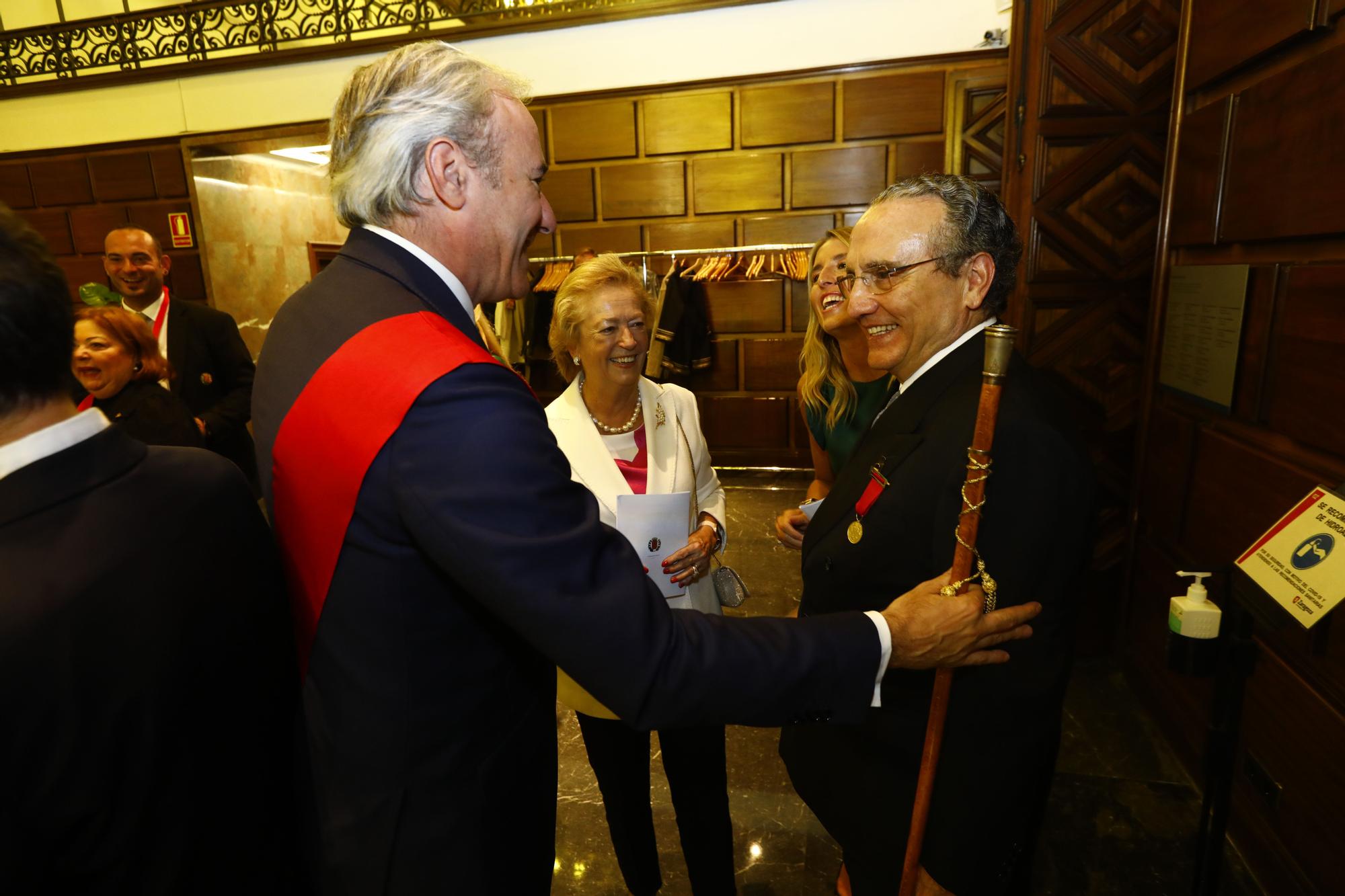 FOTOGALERÍA | Acto de entrega de medallas y distinciones de Zaragoza