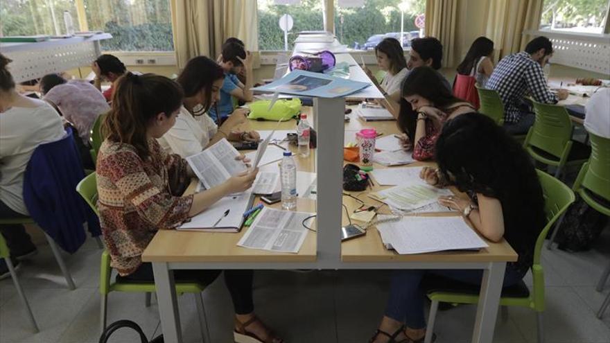 Las bibliotecas de Medicina y Filosofía abrirán sus puertas durante las fiestas