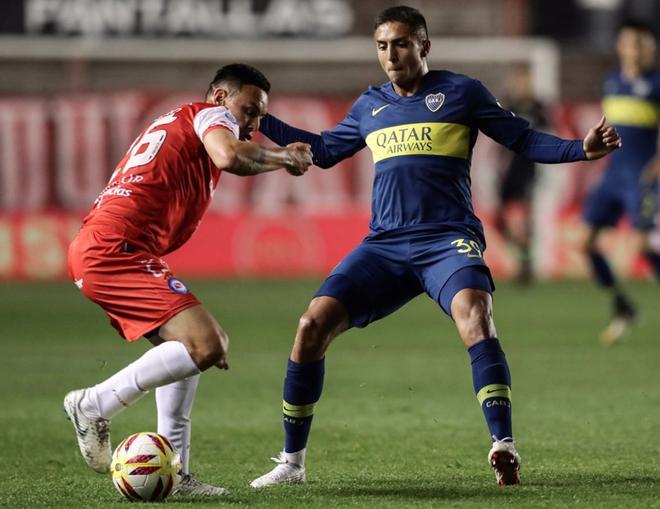 Las promesas que sigue el FC Barcelona en Sudamérica: Agustin Almendra (Boca Juniors). Cenrtocampista. 18 años. Estatura: 1,80 cms. Peso: 75 kg.