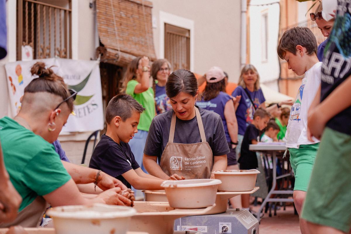 Todo el municipio nde Potries está involucrado en su tradición ceramista