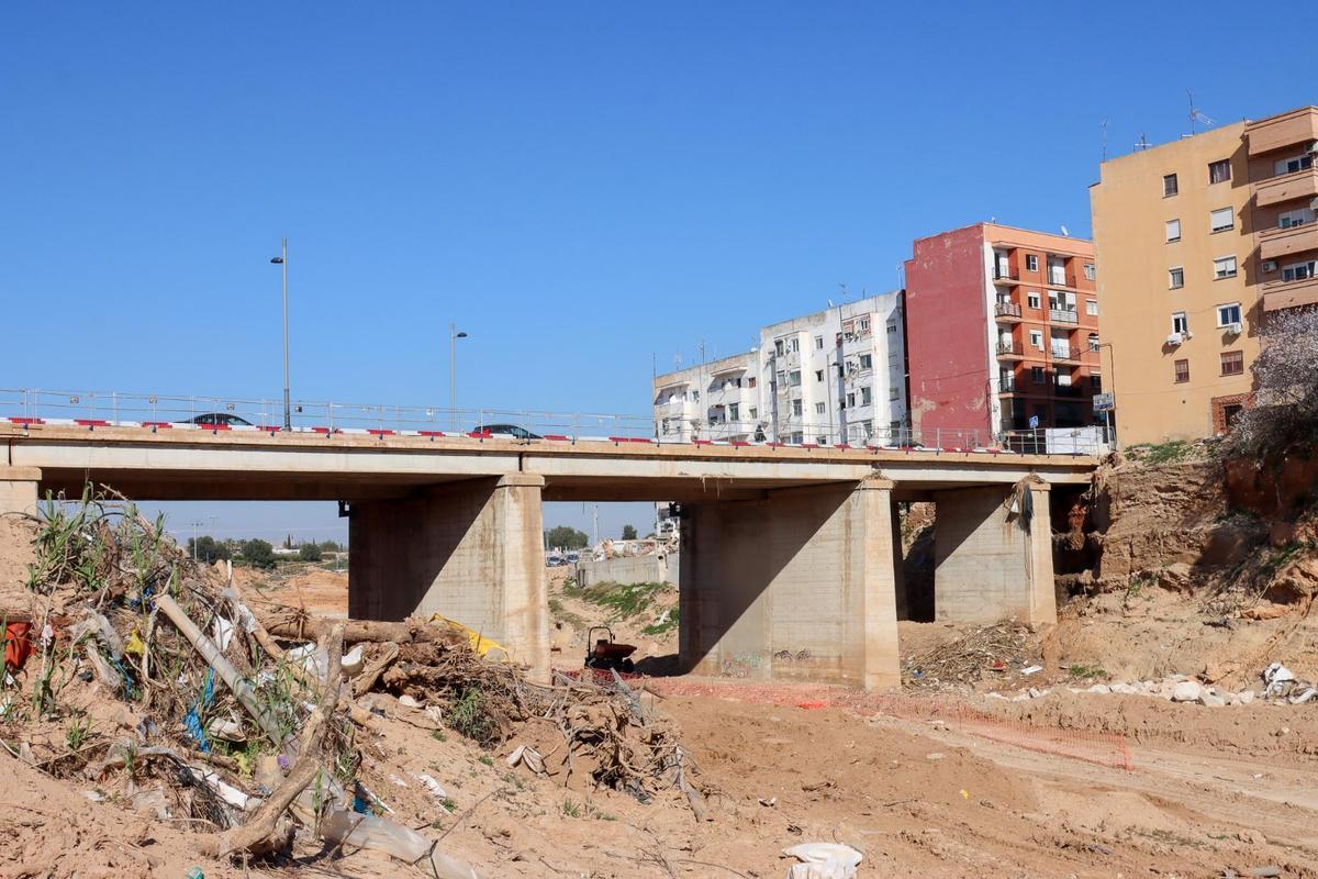 El puente de Quatre camins de Torrent que conecta el casco urbano con el polígono.