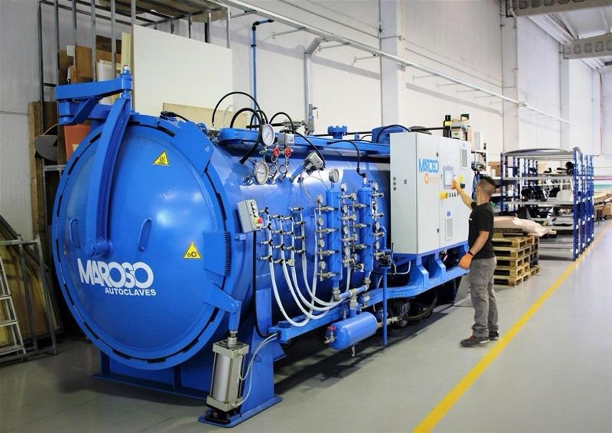 Interior de las instalacioens de Karbonius Composites en Milladoiro