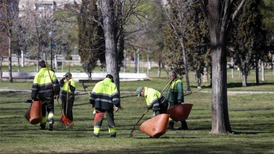 El 100 % de la plantilla de FCC secunda el primer día de paros, según el comité