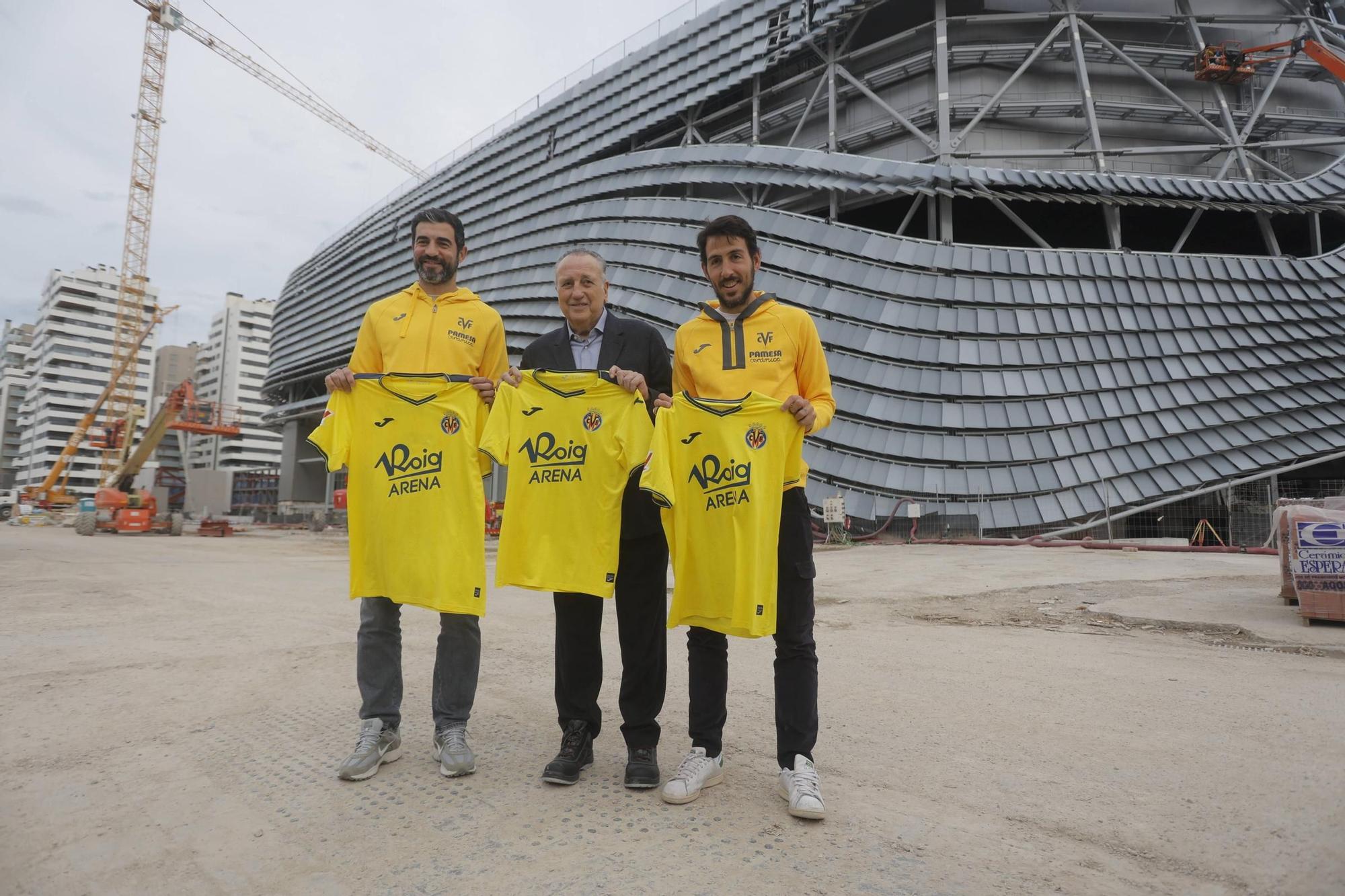 Galería | Las mejores imágenes del acuerdo del Villarreal y el Roig Arena
