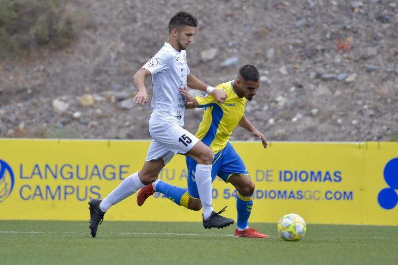 03-11-2019 LAS PALMAS DE GRAN CANARIA. Partido 2º B: Las Palmas Atlético # Peña Deportiva, en el campo anexo al Gran Canaria Arena. Fotógrafo: ANDRES CRUZ  | 03/11/2019 | Fotógrafo: Andrés Cruz