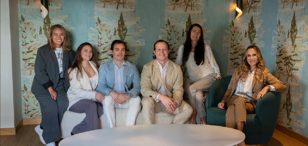 El equipo de la agencia inmobiliaria Costa Sunsets en Marbella.