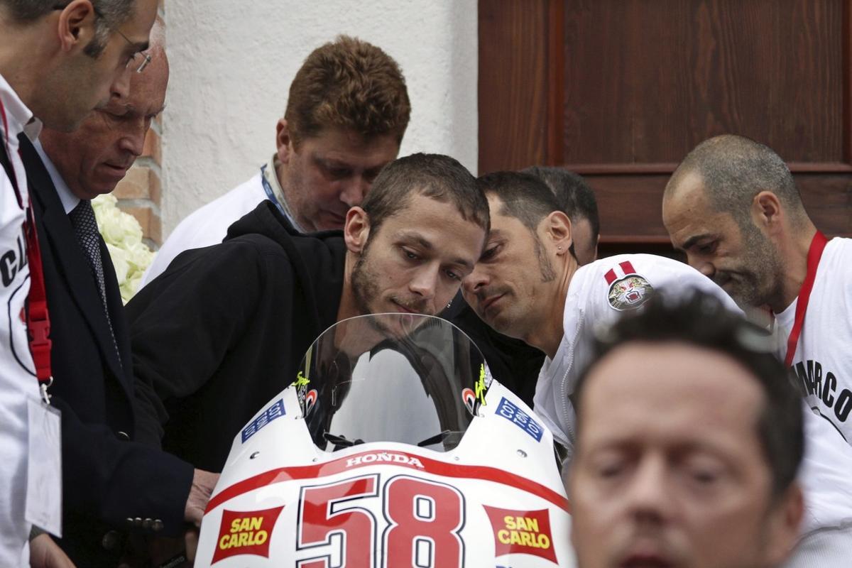 20 años del debut de Valentino Rossi en imágenes