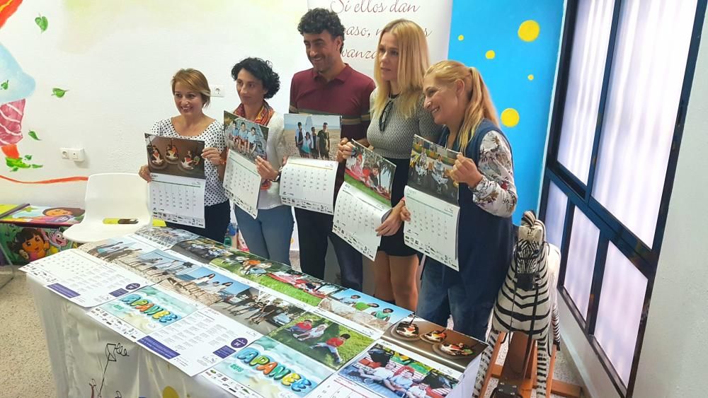 La Asociación de Niños con Necesidades especiales presenta su calendario, del que editará 3.000 ejemplares, con imágenes de los jóvenes que integran el colectivo