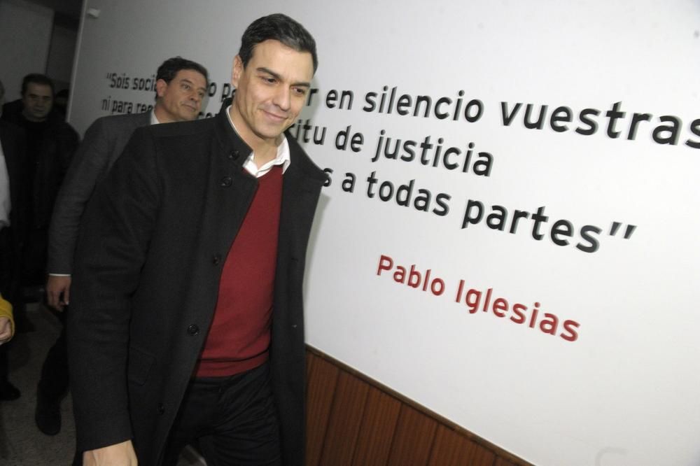 Encuentro de Pedro Sánchez con militantes socialis