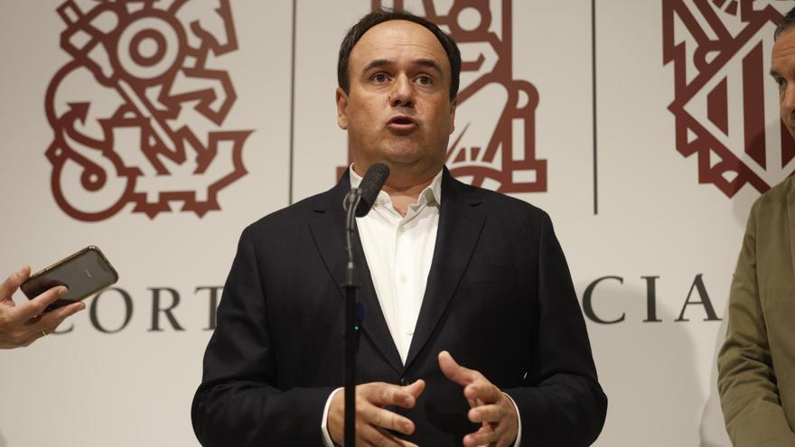 "Mazón es el presidente en funciones y habrá que hacer un traslado de competencias como corresponde"