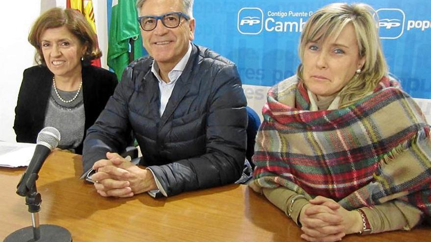 El PP critica el &quot;retraso&quot; en los planes provinciales[antetitulo.000] MARIA JESUS BOTELLA JUSTIFICA SU ABSTENCION