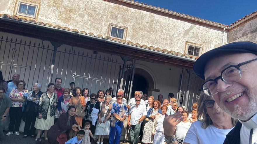 Tino Bada marcha a Oviedo con "la emoción y el cariño" de Cancienes
