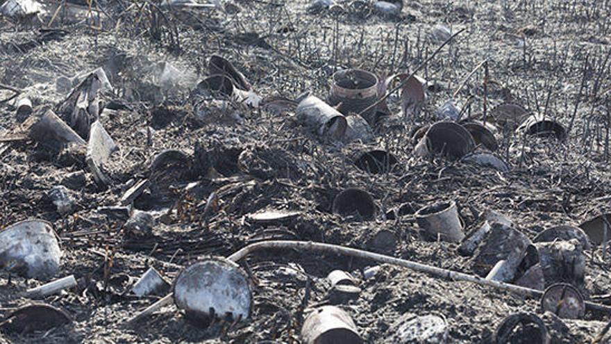 La basura ha quedado al descubierto con el fuego.