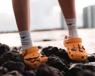 Las crocs ideales para verano con un 56% de descuento y otros 35 ofertones de Amazon