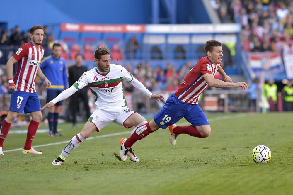 Imágenes del partido entre Atlético y Granada.