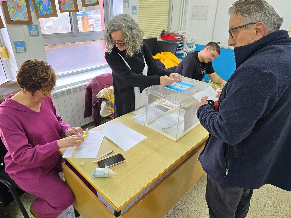 Así transcurrió la jornada electoral del 18-F en O Salnés.