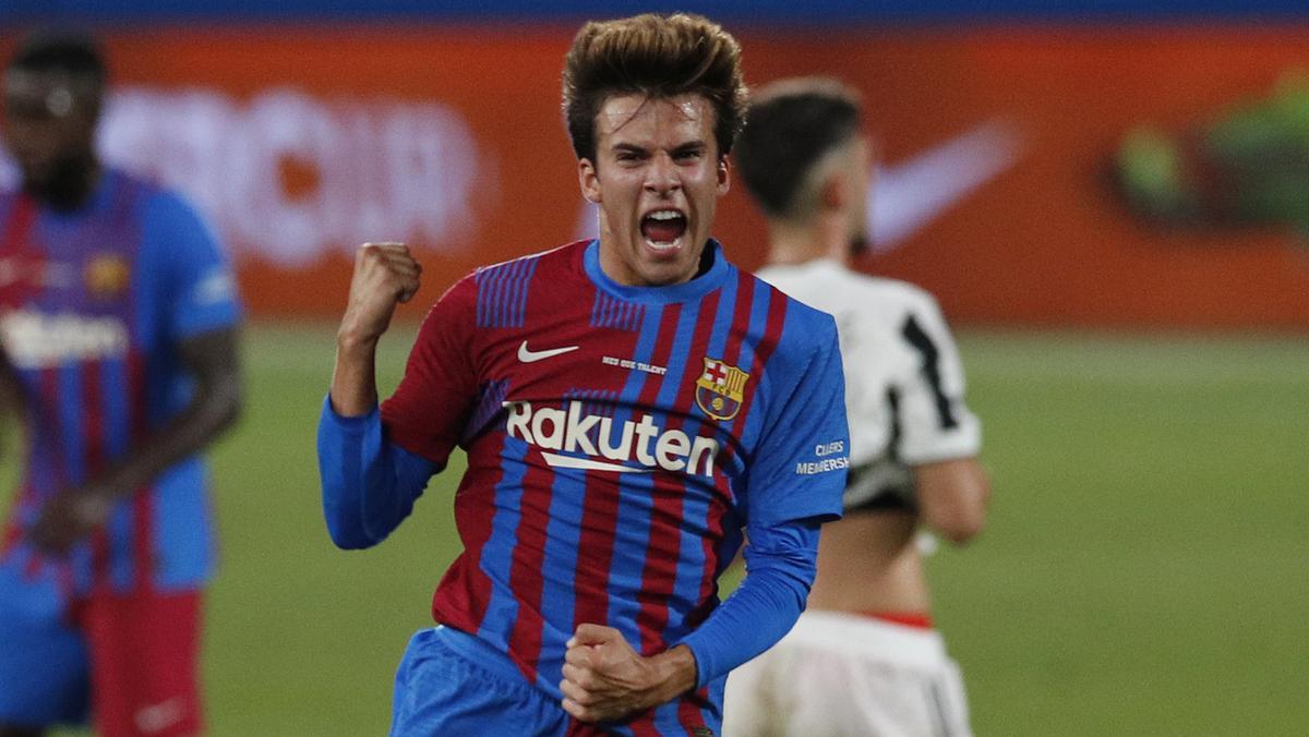 Riqui Puig gana el premio al gol de la pretemporada del Barça