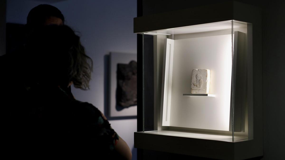 La obra titulada 'Relieve de Petra Catalán' expuesta en el Museo Pablo Gargallo.