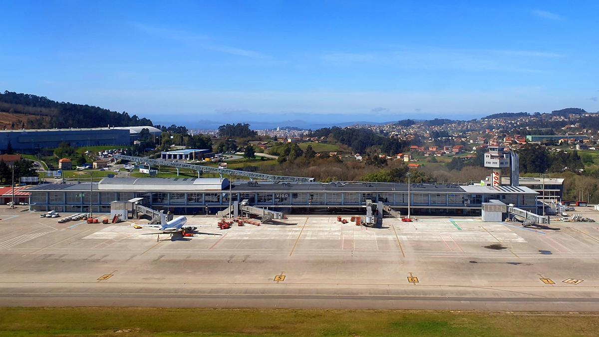 Vista general del aeropuerto de Peinador