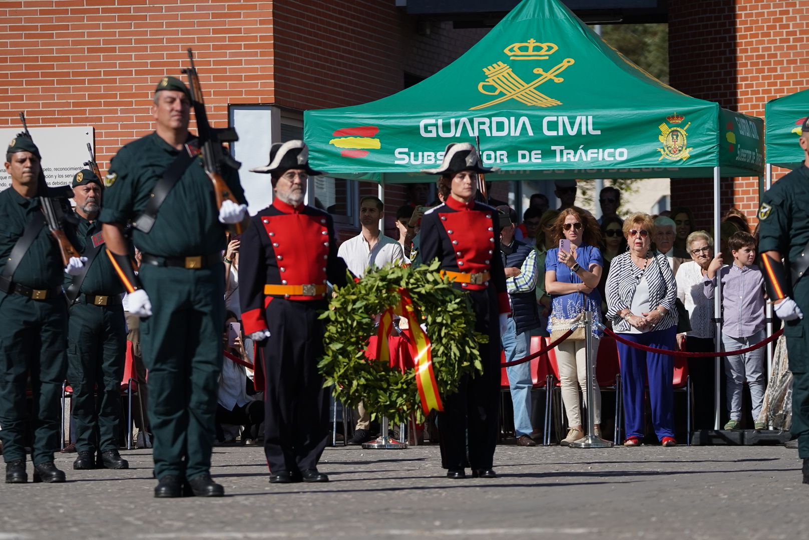 Fotogalería | Así ha celebrado la Guardia Civil de Cáceres el día de su patrona, la Virgen del Pilar