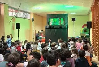 Os títeres de El Salvador chegan ao CEIP da Cruz de Camos