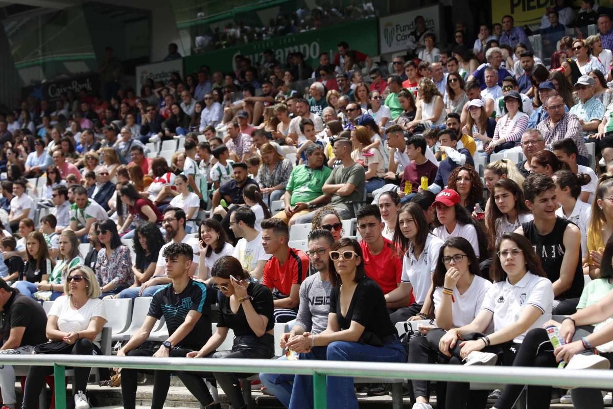 La afición cordobesista apoya al equipo femenino