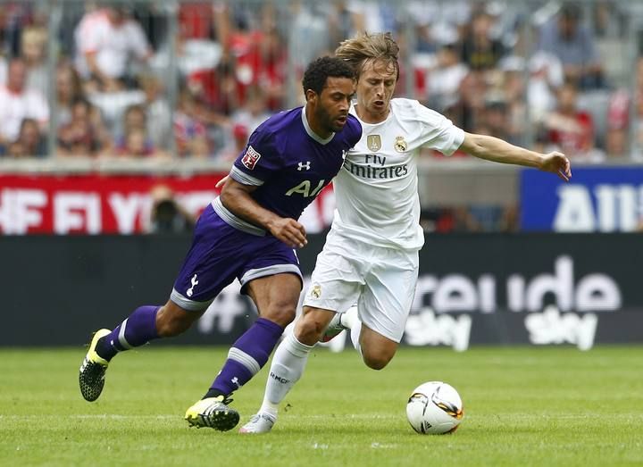 Tottenham Hotspur's Dembele fights for the ball with Real Madrid's Modric during their pre-season Audi Cup tournament soccer match in Munich