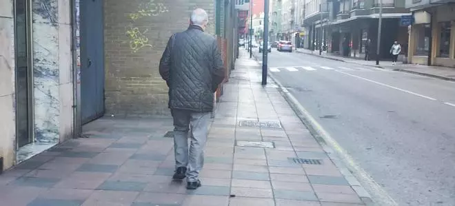 Sin solución a las "cacas antipersona": solo 10 multas en un año en Langreo y Mieres
