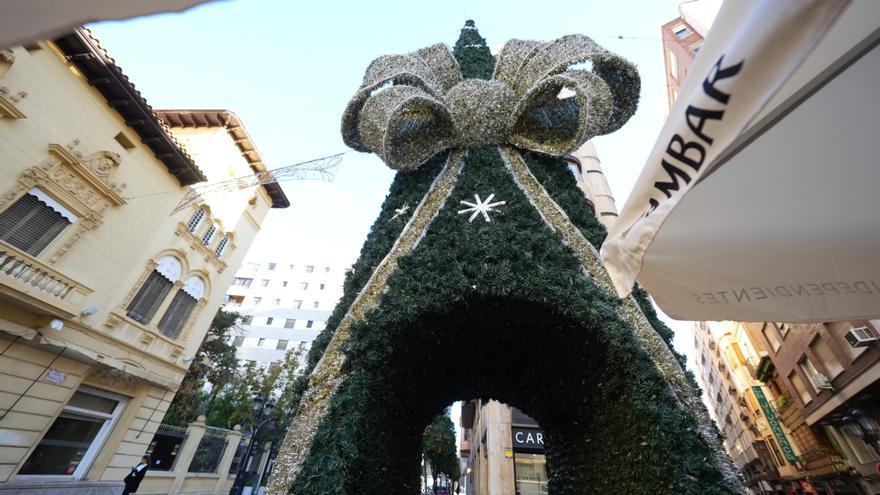 El nuevo árbol de Navidad de Castelló genera debate en las redes