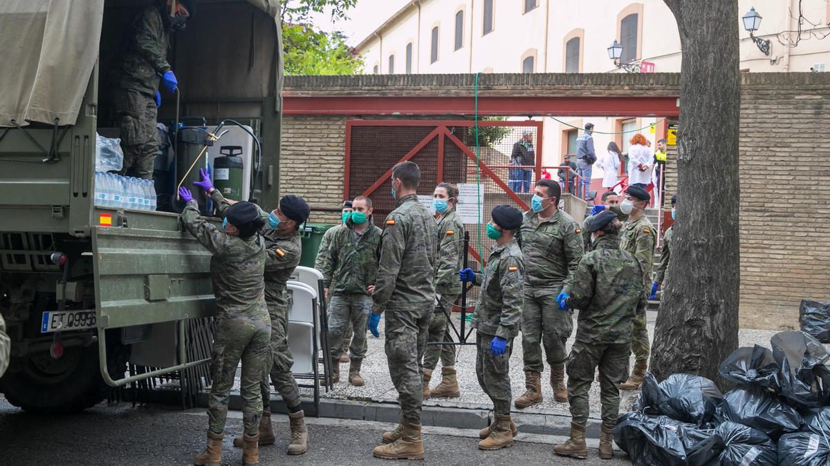 Miembros de la Brigada Aragón I durante la crisis del coronavirus