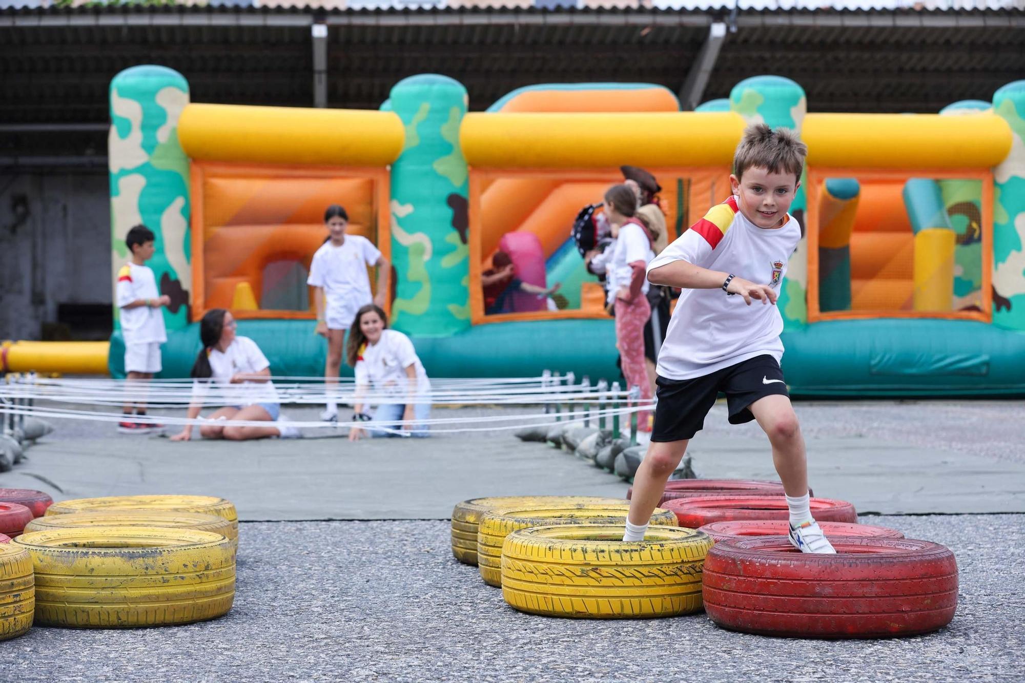 Carrera infantil en el Día de las Fuerzas Armadas en A Coruña