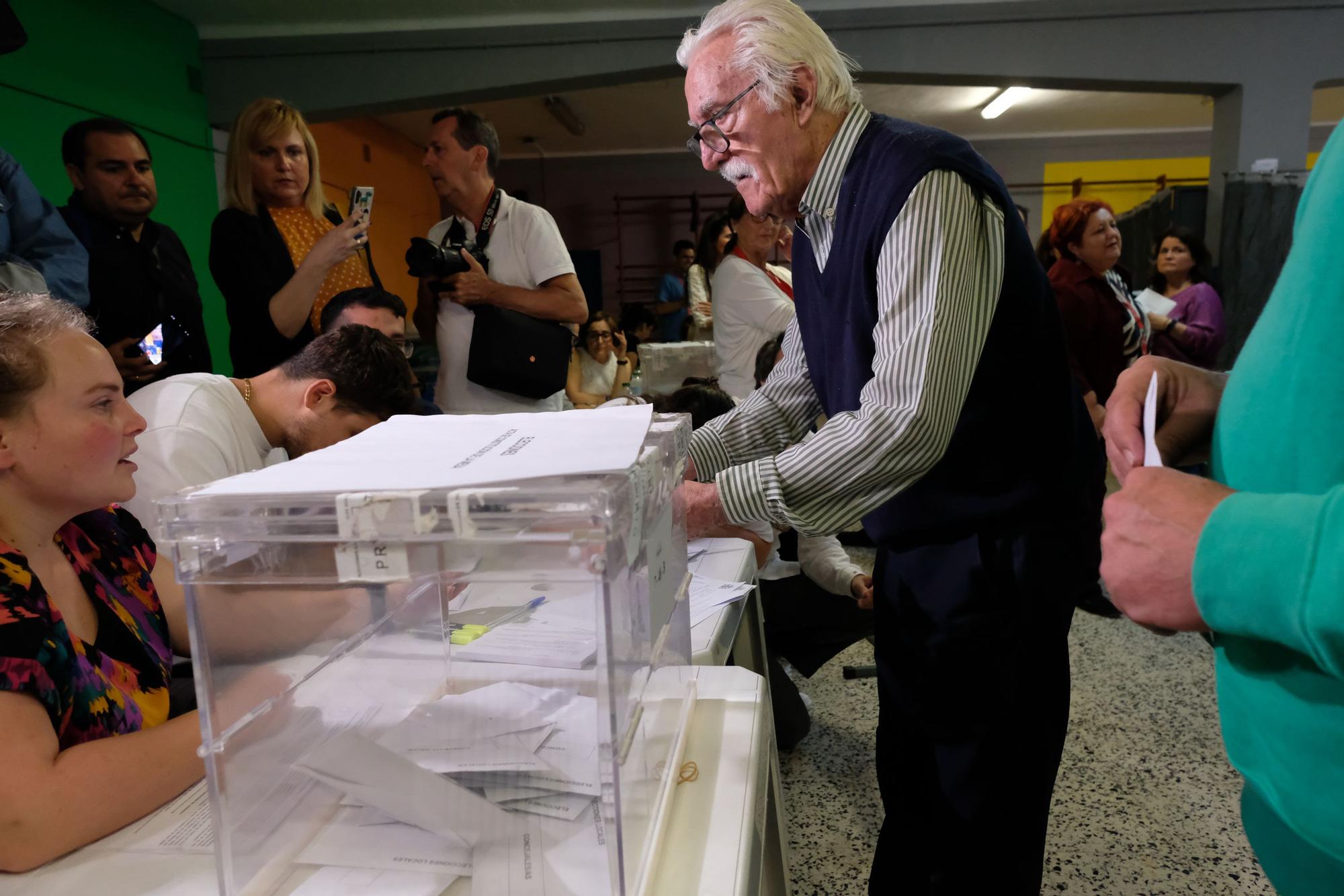 Elecciones municipales 28M | La jornada electoral de Málaga, en imágenes