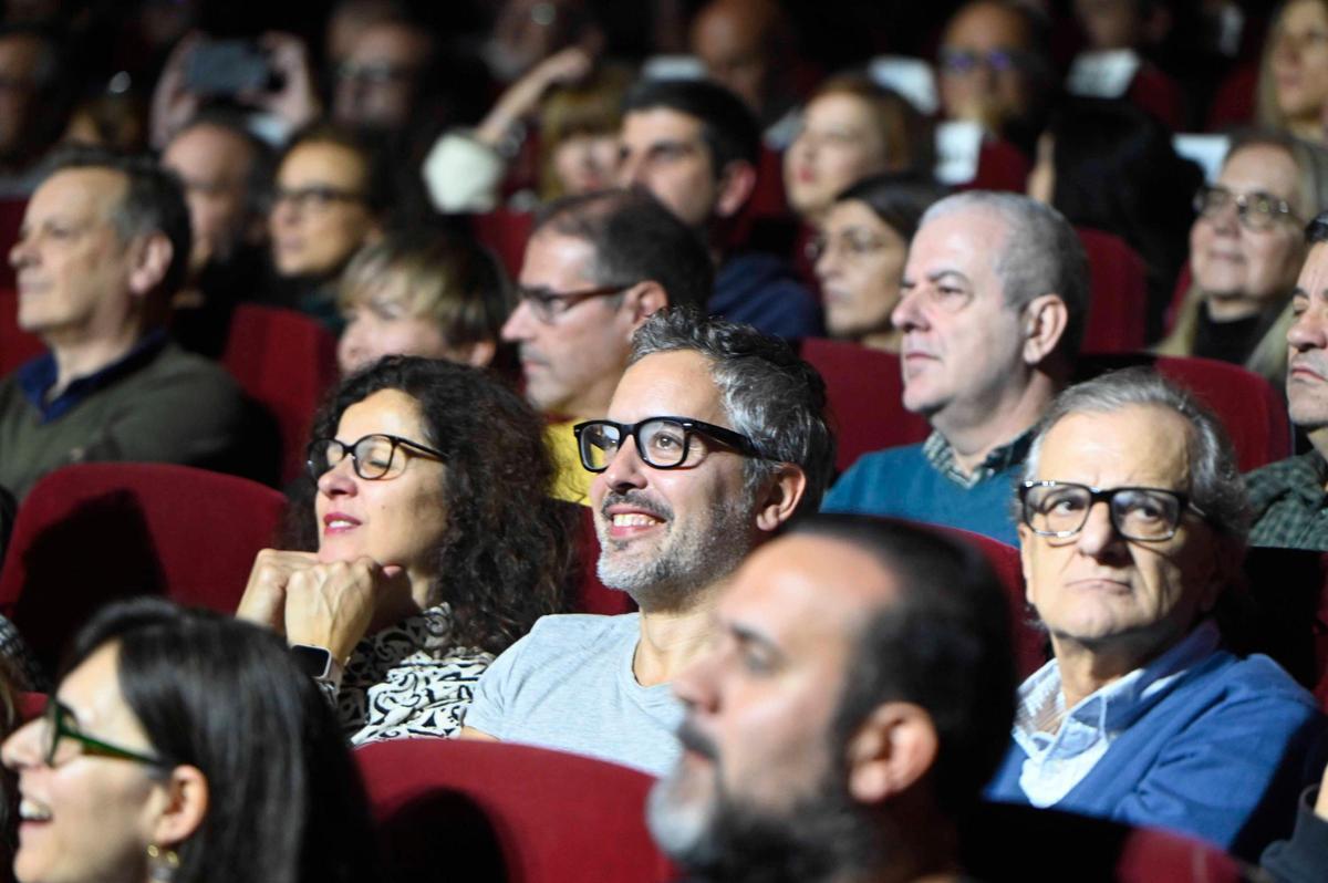 Vigo enciende la Navidad más grande de su historia ante miles de personas
