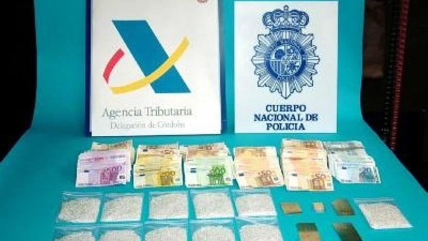 La Policía detiene a tres personas por un fraude de importación y venta de oro en Córdoba