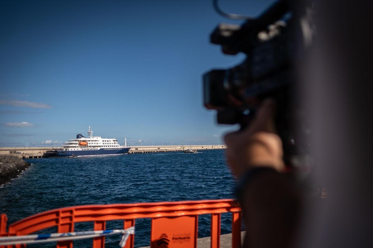 Operativa para desembarcar a los pasajeros del 'Hondius' en Tenerife