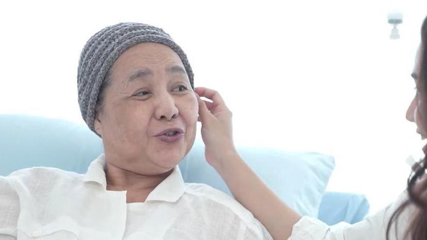 Especialistas de referencia analizan en Elche el abordaje integral del cáncer