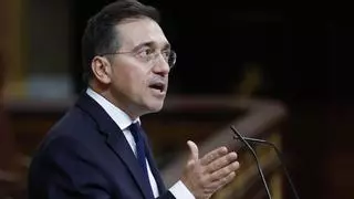 Albares pide a los 140 españoles que viven en Irán que salgan del país temporalmente en vuelos comerciales