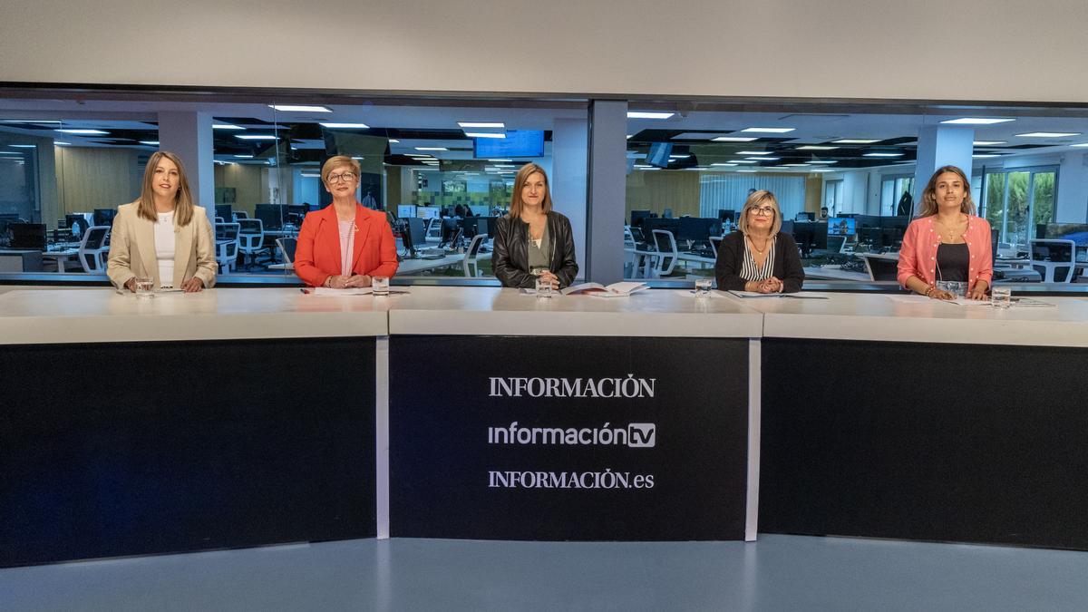 Las candidatas santapoleras durante el debate organizado por INFORMACIÓN e Información TV.