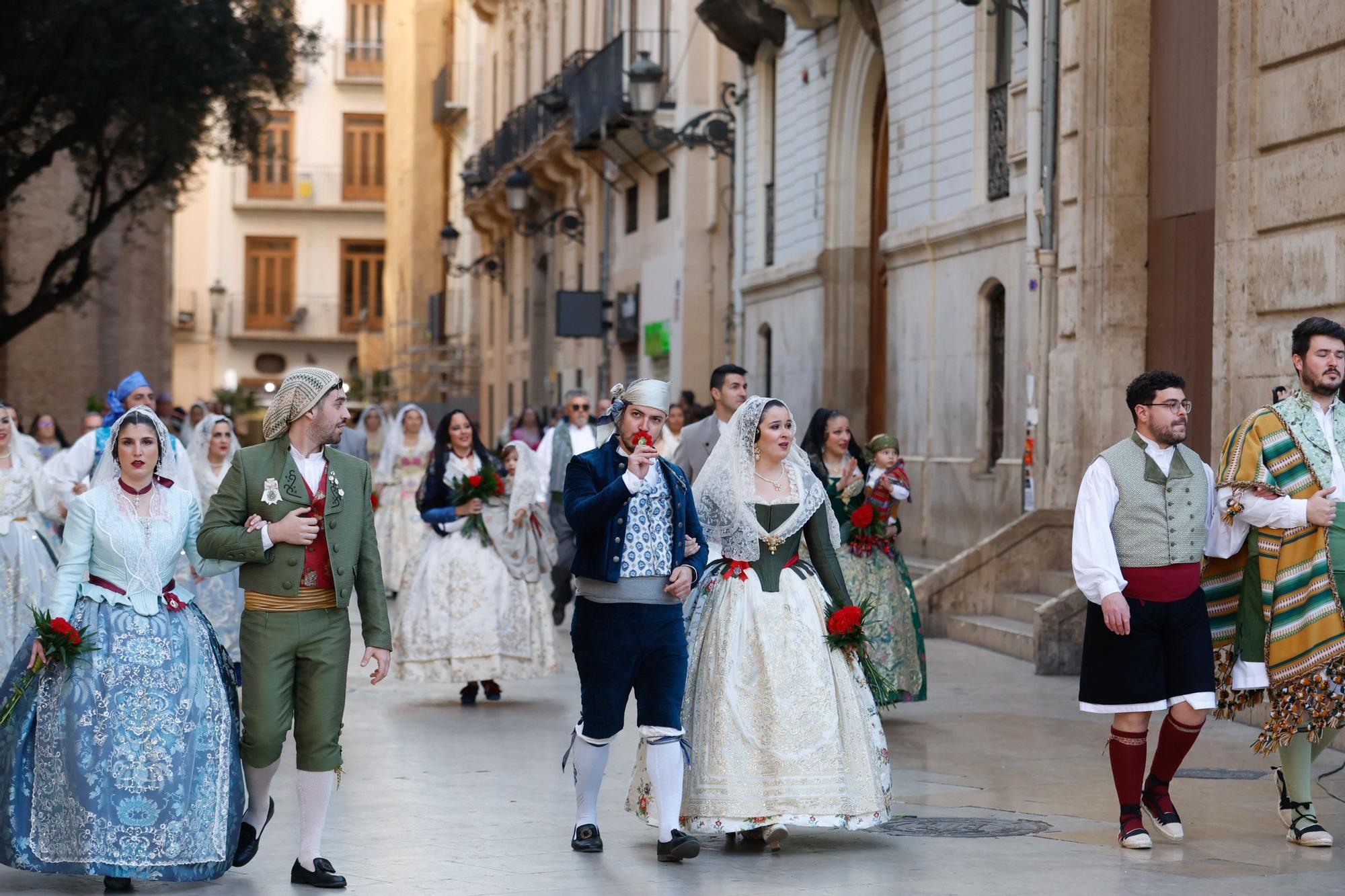 Búscate en el primer día de la Ofrenda en la calle San Vicente entre las 18:00 y las 19:00