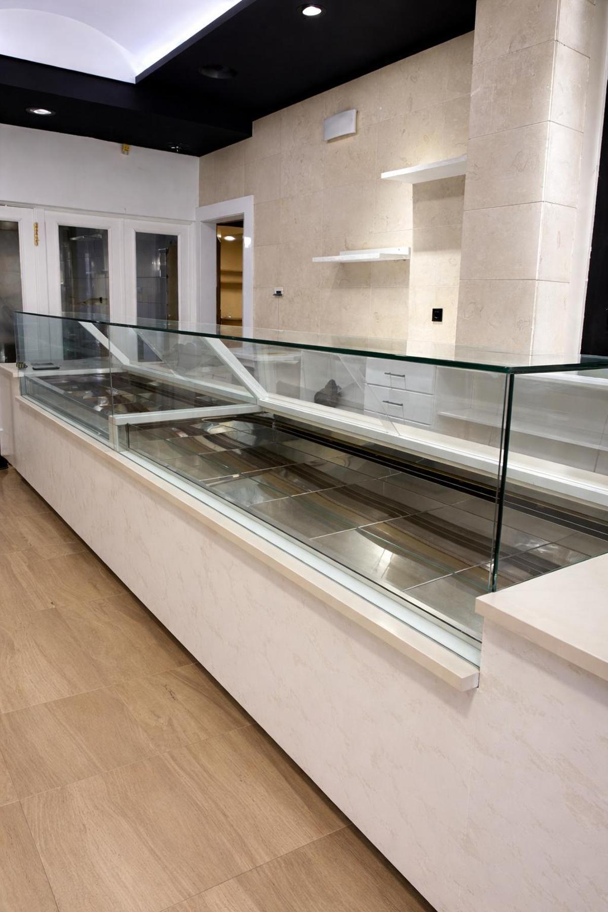 Casa Maite ha sabido interpretar esta necesidad combinando tradición culinaria con eficiencia operativa.